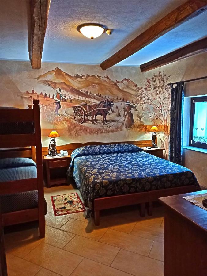 Etoile Des Neiges Hotel Oulx Kültér fotó