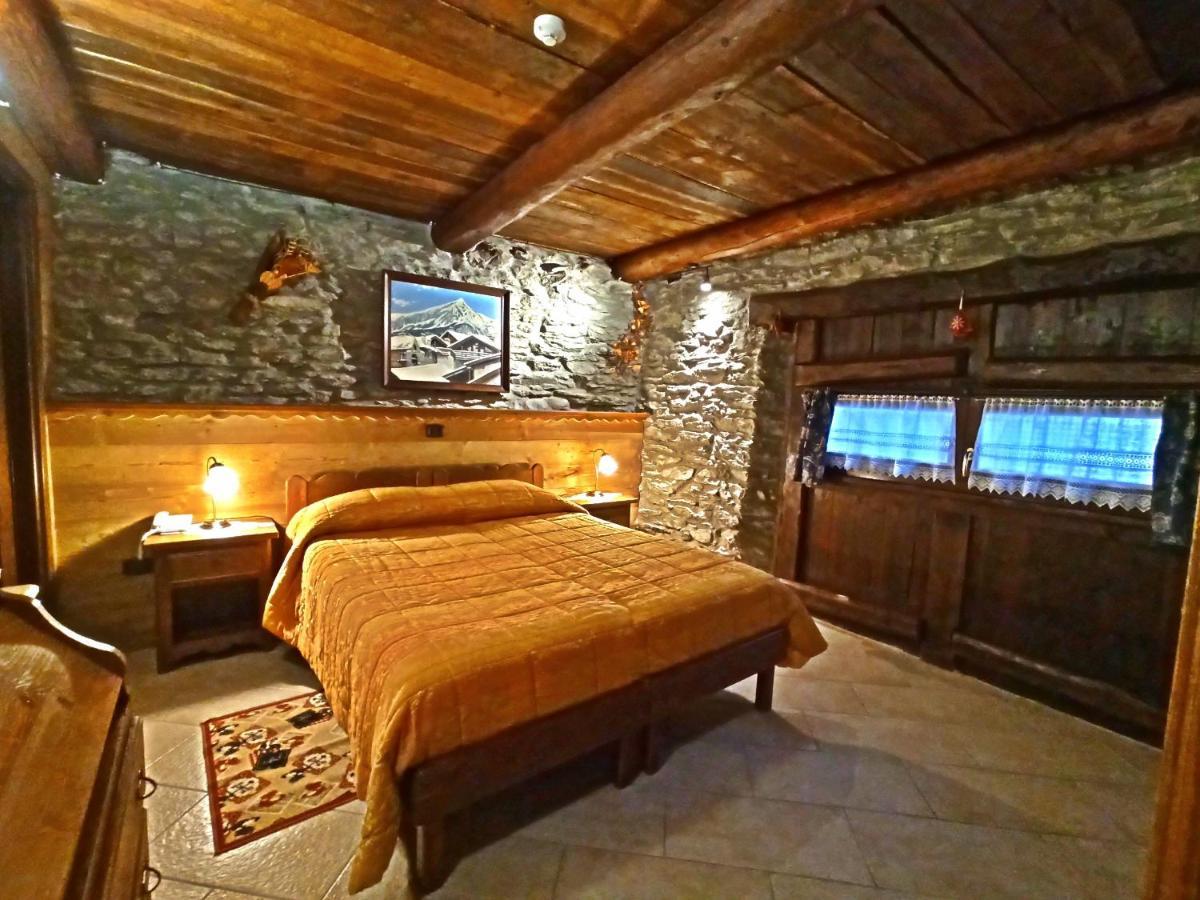 Etoile Des Neiges Hotel Oulx Kültér fotó