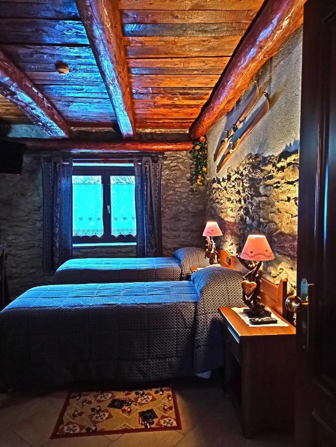 Etoile Des Neiges Hotel Oulx Kültér fotó
