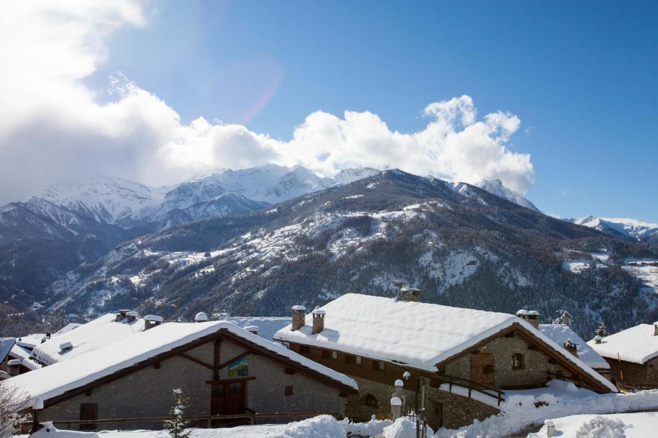 Etoile Des Neiges Hotel Oulx Kültér fotó