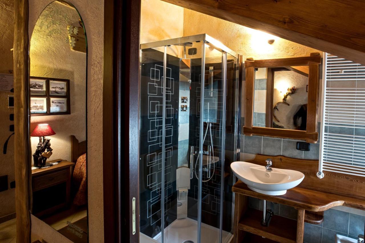 Etoile Des Neiges Hotel Oulx Kültér fotó